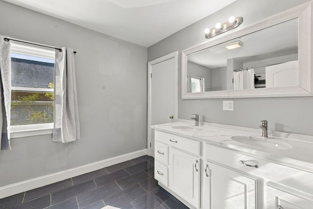 24 Lummus Ct, Lynn, MA 01904