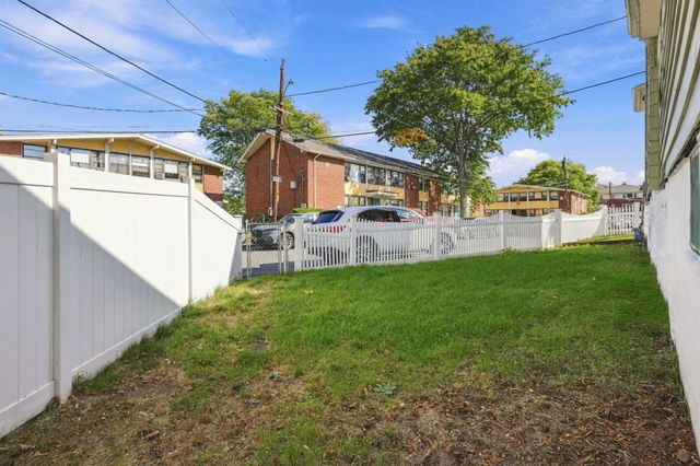 24 Lummus Ct, Lynn, MA 01904