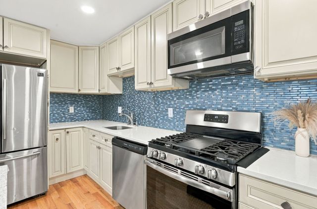 24 Lummus Ct, Lynn, MA 01904