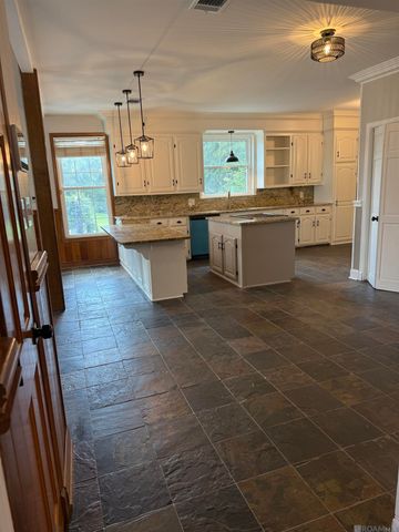 58416 Bayou Rd, Plaquemine, LA 70764