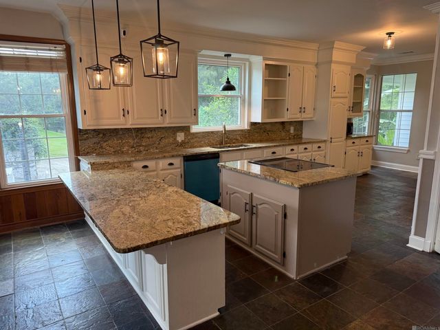58416 Bayou Rd, Plaquemine, LA 70764