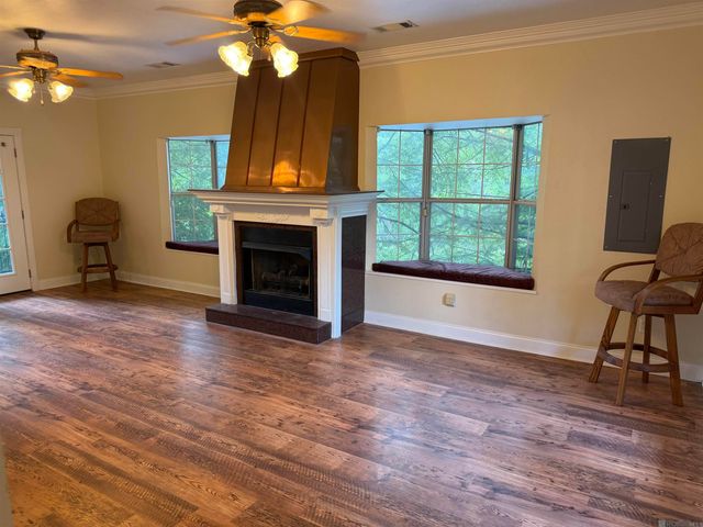 58416 Bayou Rd, Plaquemine, LA 70764