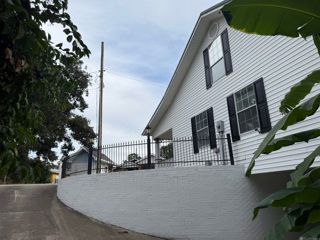 58416 Bayou Rd, Plaquemine, LA 70764