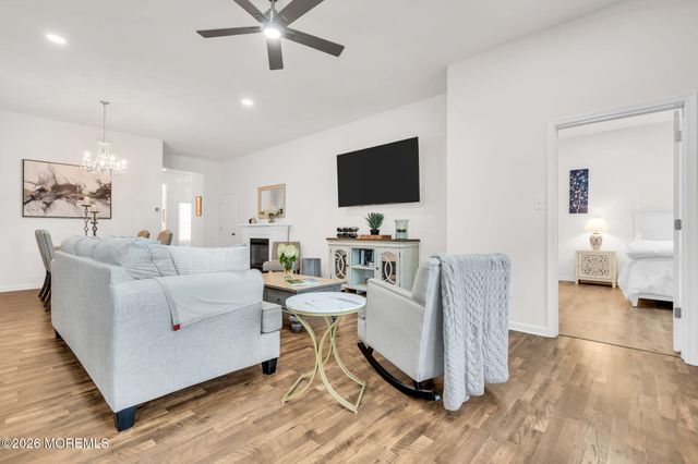 3 Raccoon Lane, Barnegat, NJ 08005