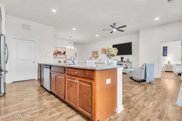 3 Raccoon Lane, Barnegat, NJ 08005