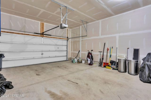 3 Raccoon Lane, Barnegat, NJ 08005