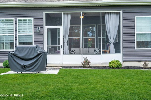 3 Raccoon Lane, Barnegat, NJ 08005