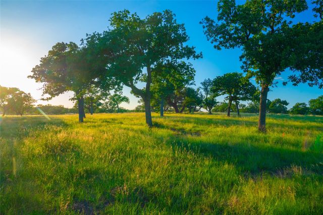 000 Rolling Oaks RNCH, Johnson City, TX 78636