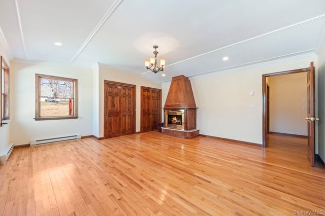 21 Jackson Road, Mahopac, NY 10541