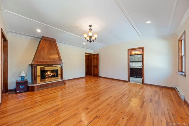 21 Jackson Road, Mahopac, NY 10541
