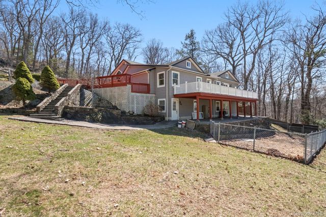 21 Jackson Road, Mahopac, NY 10541