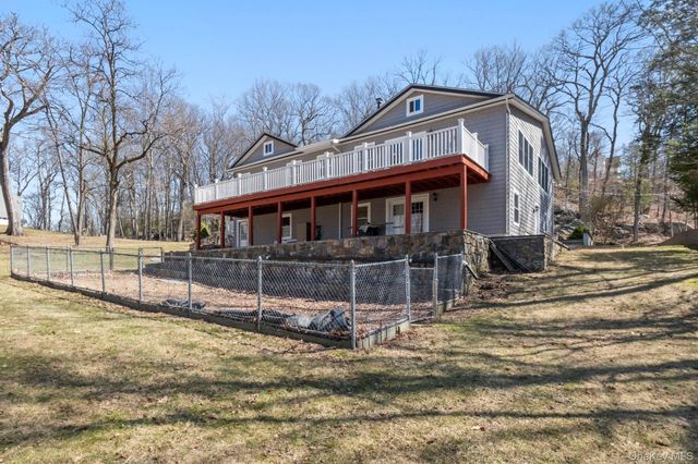 21 Jackson Road, Mahopac, NY 10541