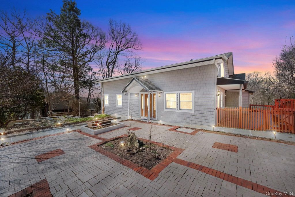 21 Jackson Road, Mahopac, NY 10541
