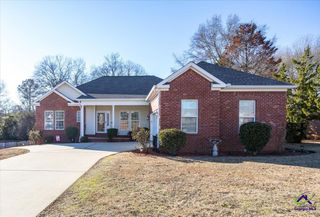 420 Southland Trail, Byron, GA 31088