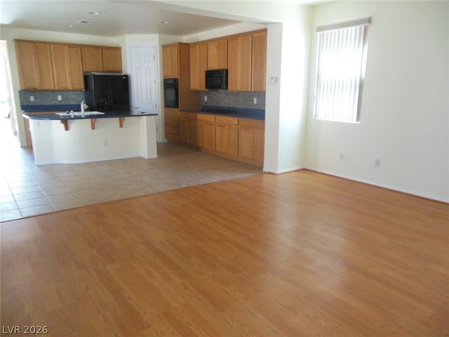 2423 Carnegie Hall Street, Las Vegas, NV 89135