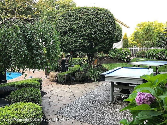 8 Judy Road, Eatontown, NJ 07724