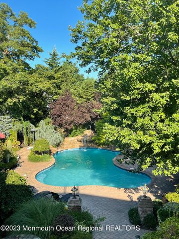 8 Judy Road, Eatontown, NJ 07724