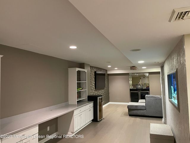 8 Judy Road, Eatontown, NJ 07724