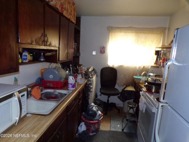 6946 JACK HORNER Lane, Jacksonville, FL 32210