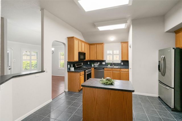 219 Spencer Landing E, La Porte, TX 77571