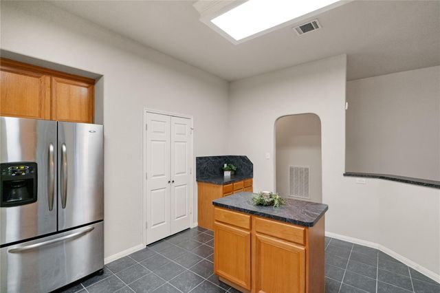 219 Spencer Landing E, La Porte, TX 77571