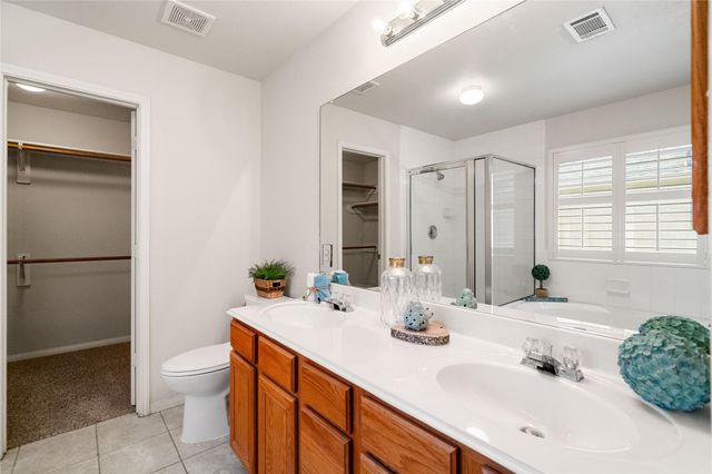 219 Spencer Landing E, La Porte, TX 77571