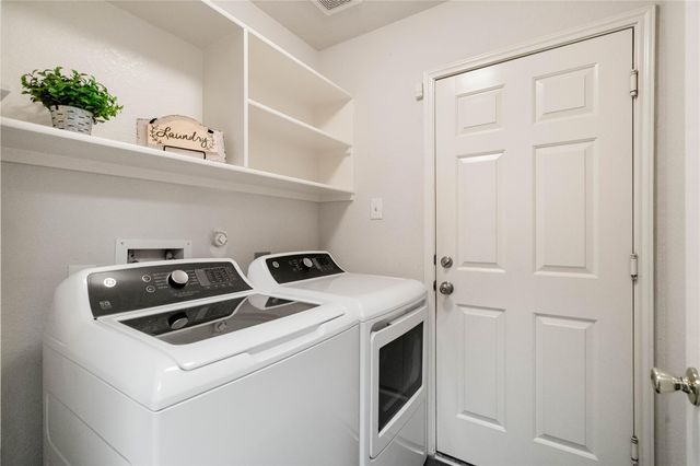 219 Spencer Landing E, La Porte, TX 77571