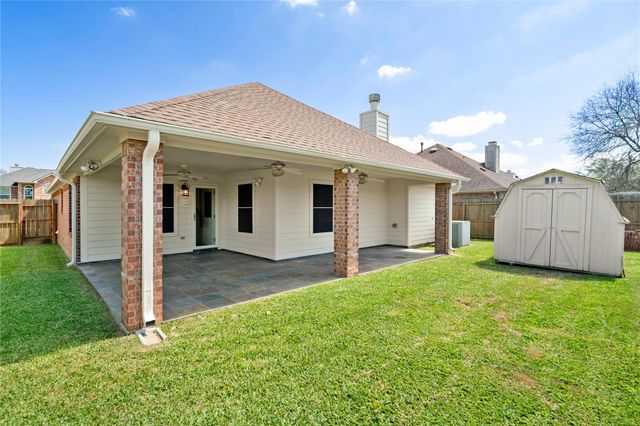 219 Spencer Landing E, La Porte, TX 77571