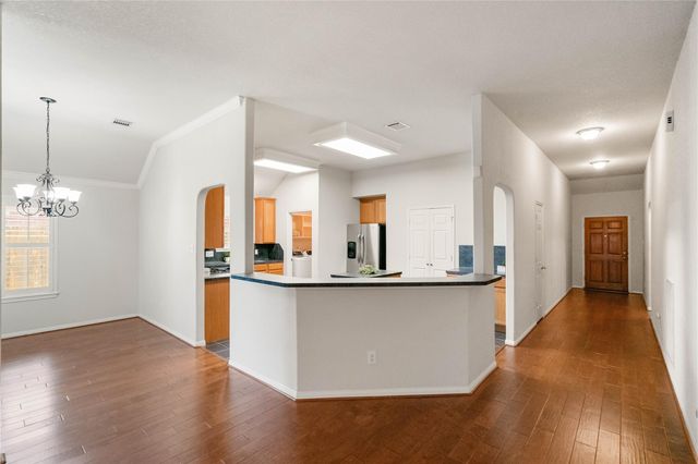 219 Spencer Landing E, La Porte, TX 77571