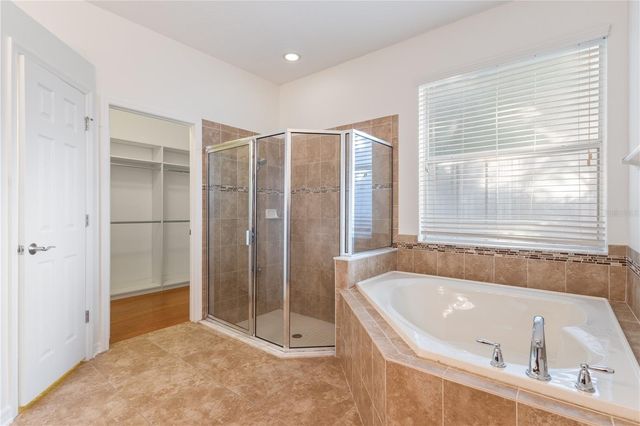 20261 RAVENS END DRIVE, Tampa, FL 33647