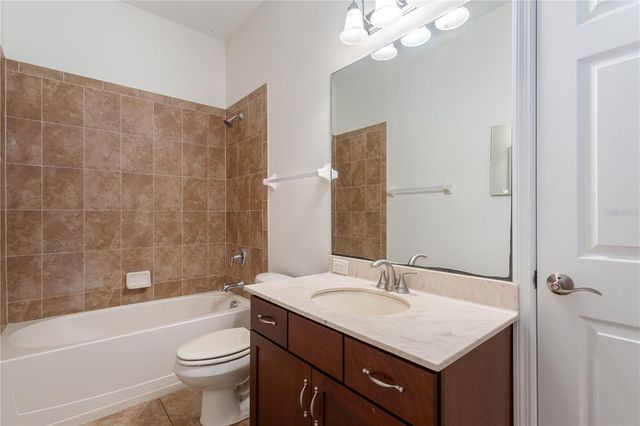 20261 RAVENS END DRIVE, Tampa, FL 33647