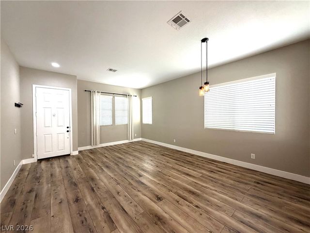 7919 Quiet Canyon Street, Las Vegas, NV 89113