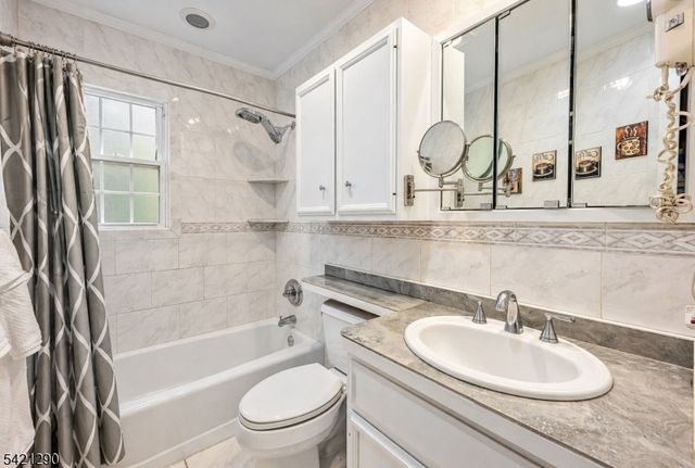 115 Claremont Ter, Wayne Twp., NJ 07470