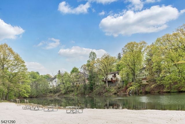 115 Claremont Ter, Wayne Twp., NJ 07470
