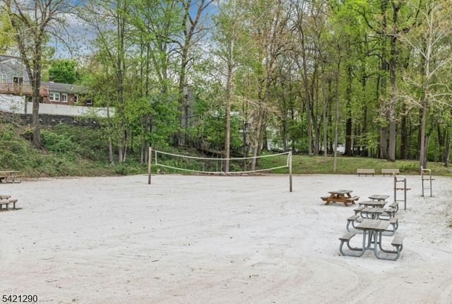 115 Claremont Ter, Wayne Twp., NJ 07470