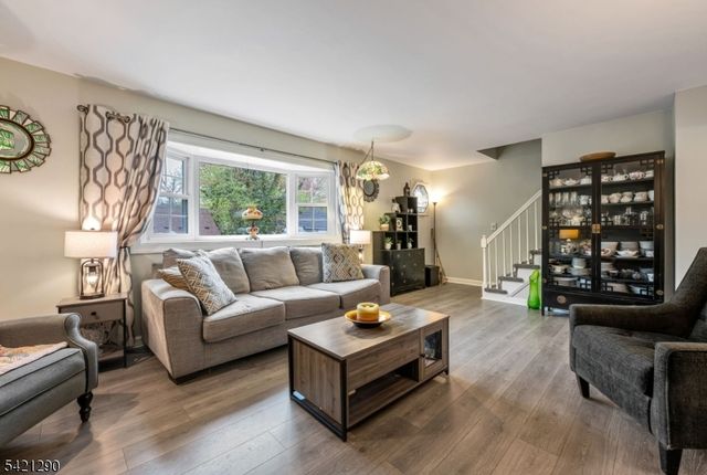115 Claremont Ter, Wayne Twp., NJ 07470
