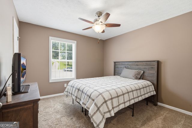 71 Hopkins Farm Drive, Adairsville, GA 30103