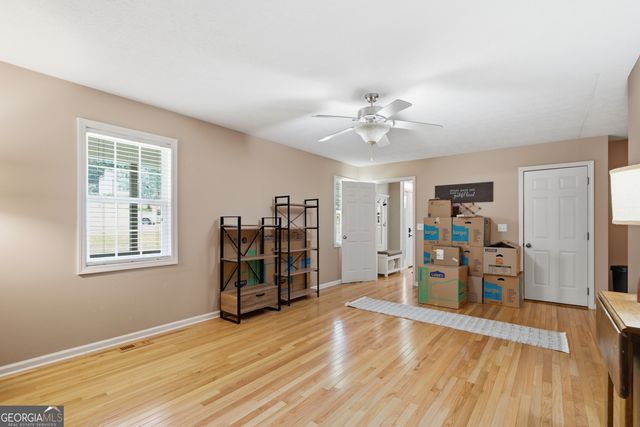 71 Hopkins Farm Drive, Adairsville, GA 30103