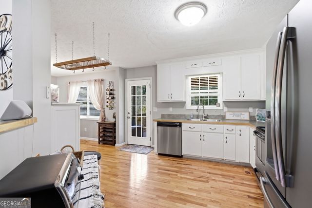 71 Hopkins Farm Drive, Adairsville, GA 30103