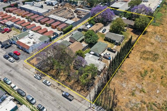 536 E El Segundo, Compton, CA 90222