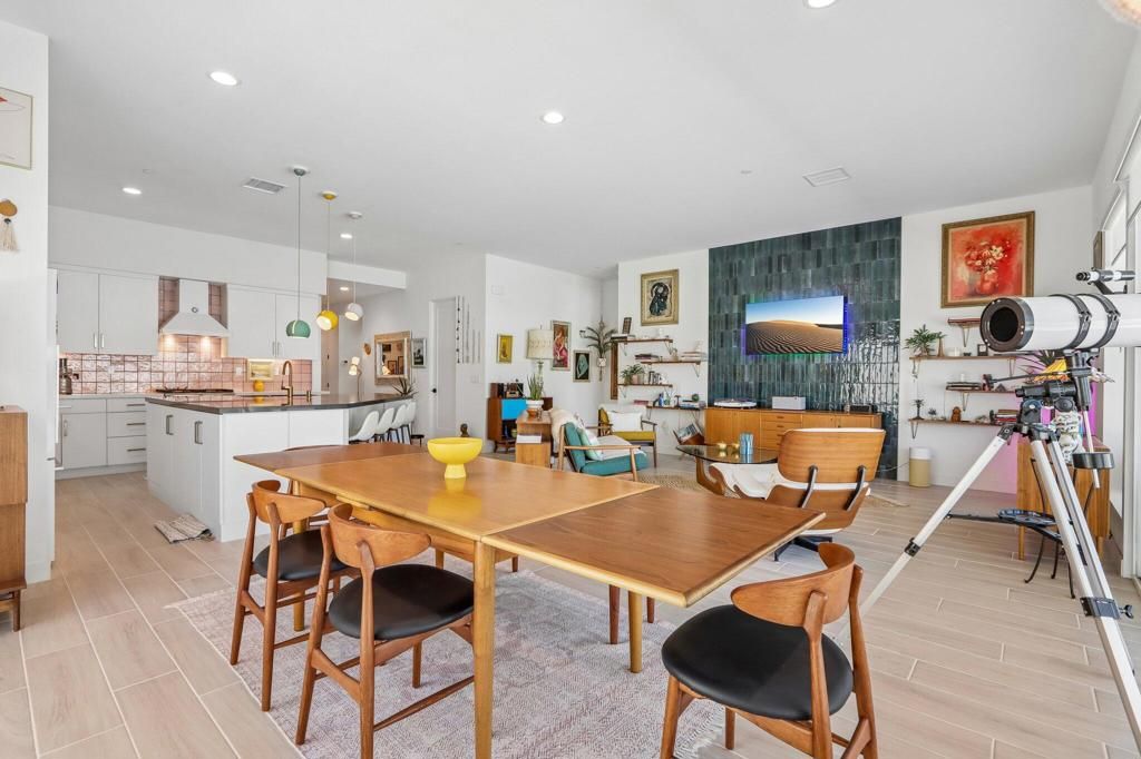 Image 11 of property listing at 3735 Taylor Drive, Palm Springs, CA 92262
