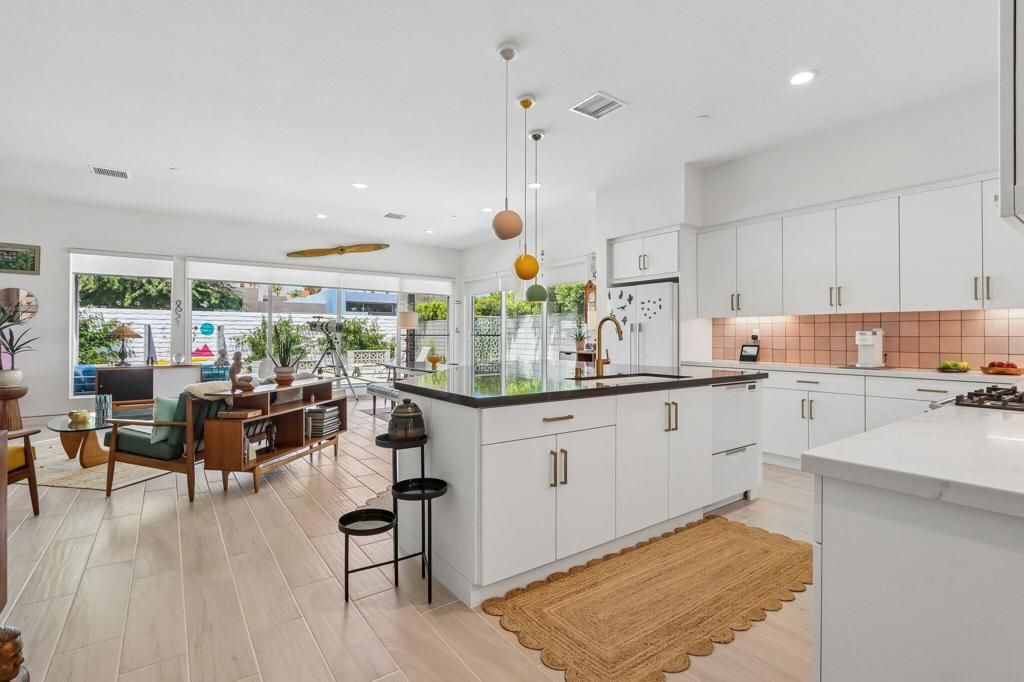 Image 12 of property listing at 3735 Taylor Drive, Palm Springs, CA 92262