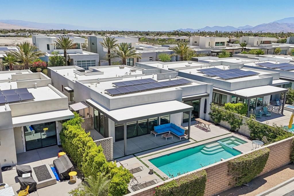 Image 43 of property listing at 3735 Taylor Drive, Palm Springs, CA 92262