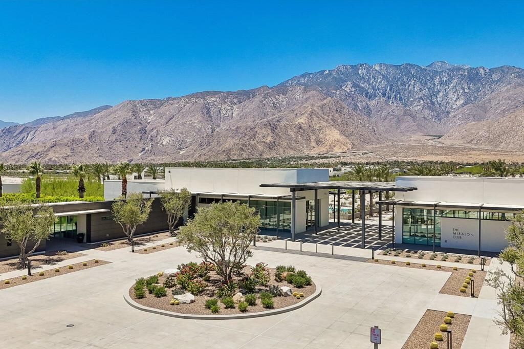 Image 58 of property listing at 3735 Taylor Drive, Palm Springs, CA 92262