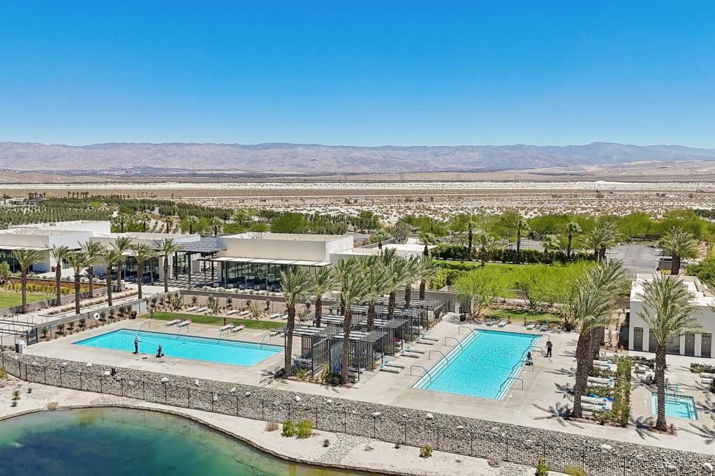 Image 61 of property listing at 3735 Taylor Drive, Palm Springs, CA 92262