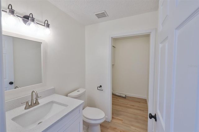 13703 SWEETWATER COVE PLACE, Tampa, FL 33613