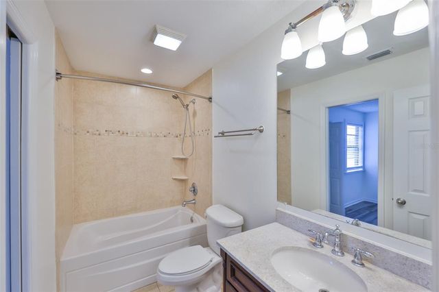 13703 SWEETWATER COVE PLACE, Tampa, FL 33613