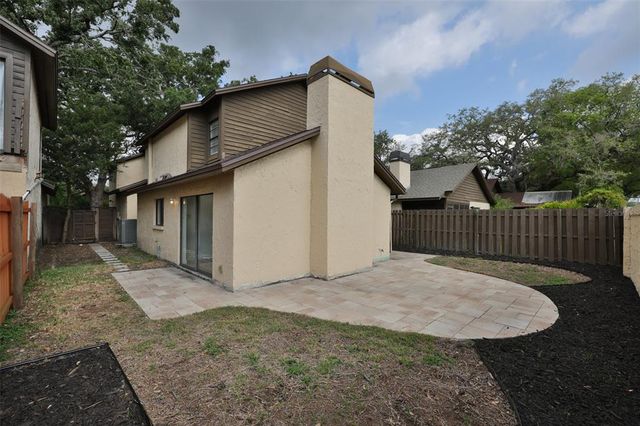 13703 SWEETWATER COVE PLACE, Tampa, FL 33613