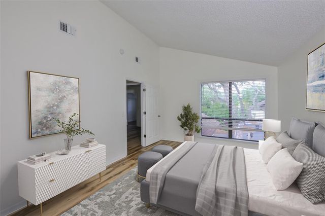 13703 SWEETWATER COVE PLACE, Tampa, FL 33613