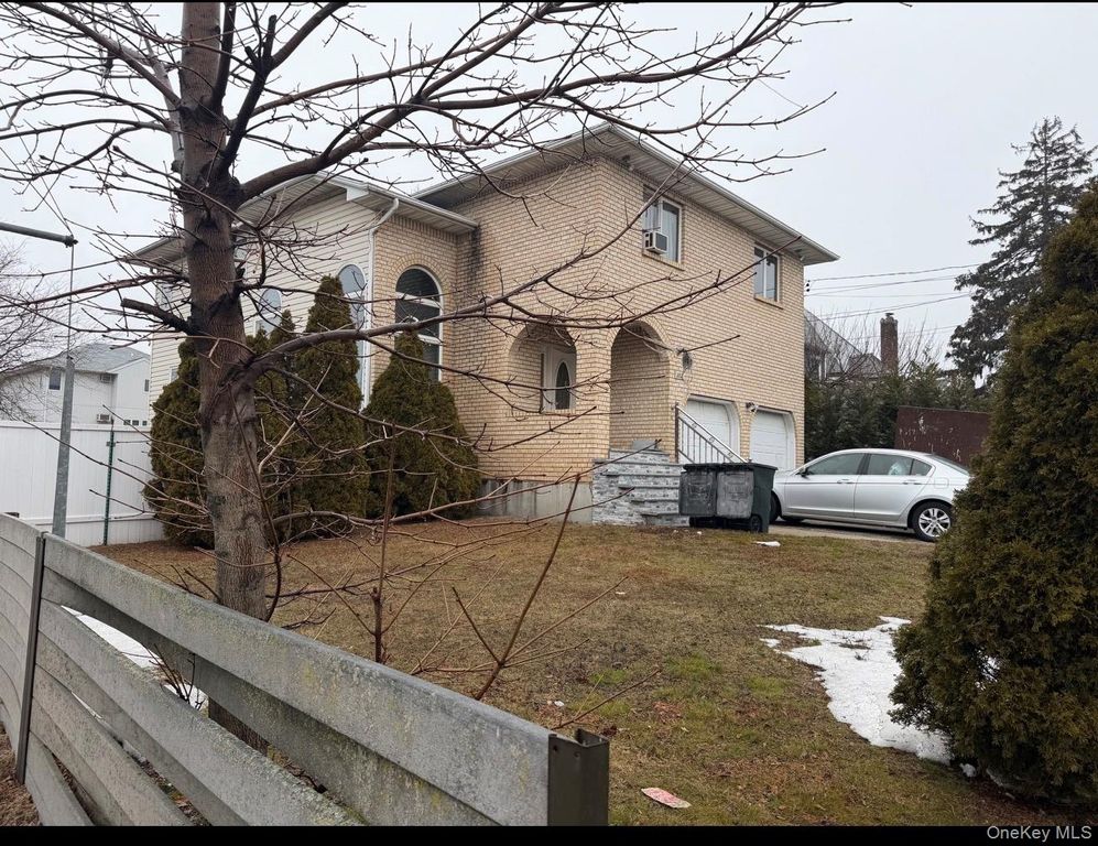 302 Carvel Avenue, Cedarhurst, NY 11516